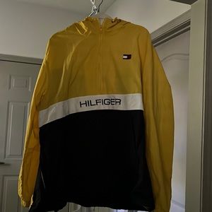 Tommy Hilfiger hooded rain pullover size 2xl